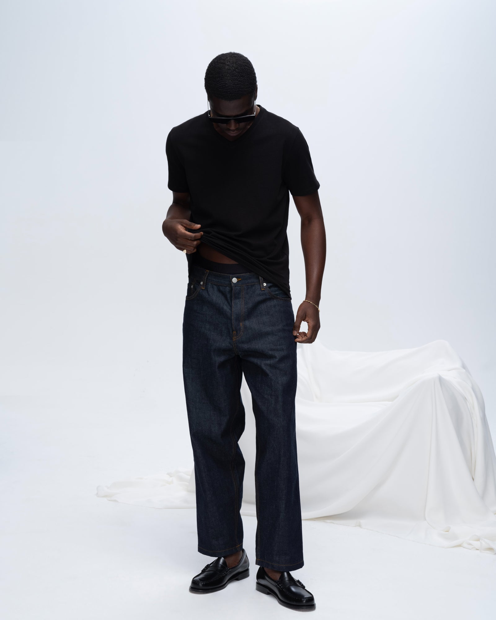 Classic Jersey V-Neck Tee - Black